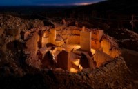 G�bekli Tepe:http://ngm.nationalgeographic.com/2011/06/gobekli-tepe/musi-photography